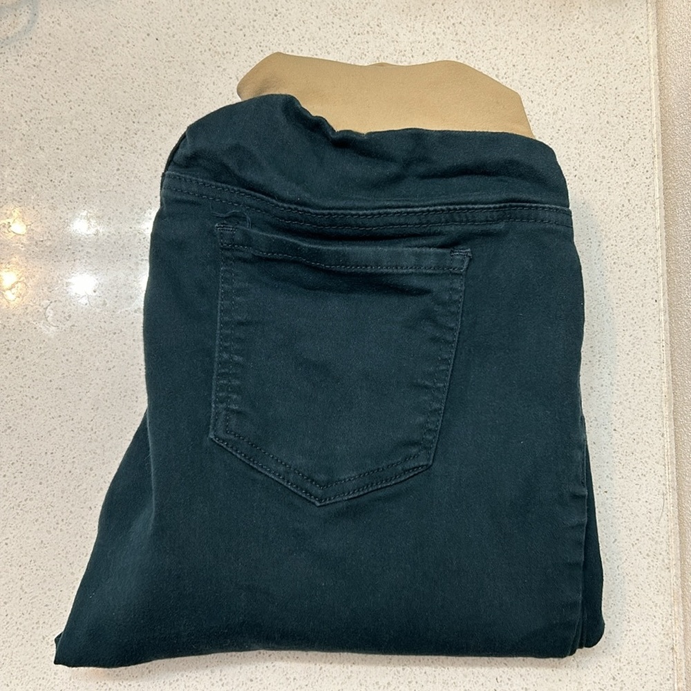 🦋 Motherhood Maternity Full Panel Over the Belly Blue Dyed Jegging Pant. Large